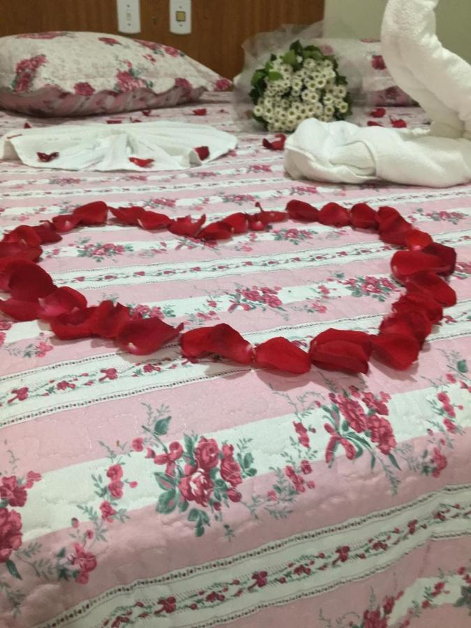 גווארולוס Ipe Guaru Hotel מראה חיצוני תמונה